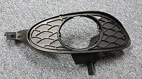 Mercedes CLS W219 2006-2009 Решітка в бампер права Нова Оригінал