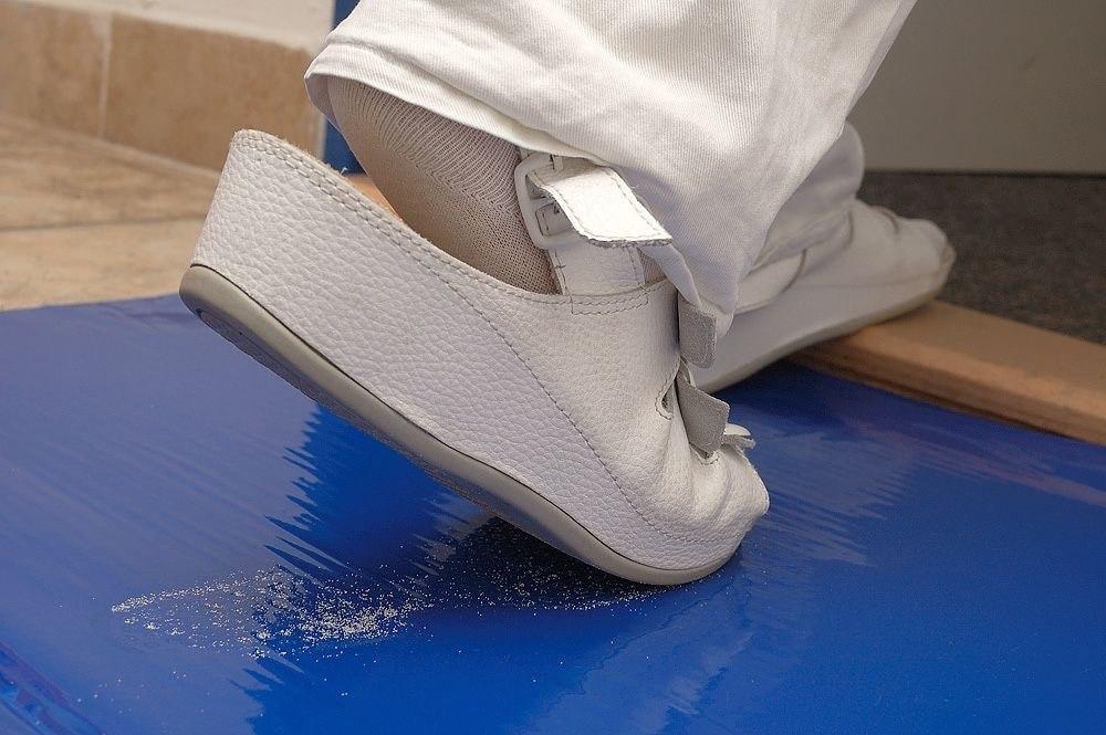 Сухий дезінфікуючий килимок для ніг Sticky Mat сертифікований ЭС (Чехія)