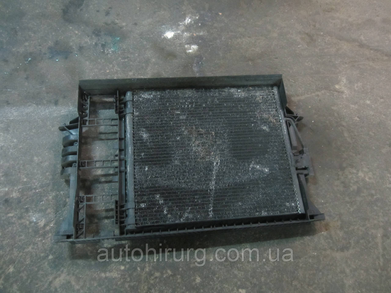 Радіатор кондиціонера BMW E39 (1740796)