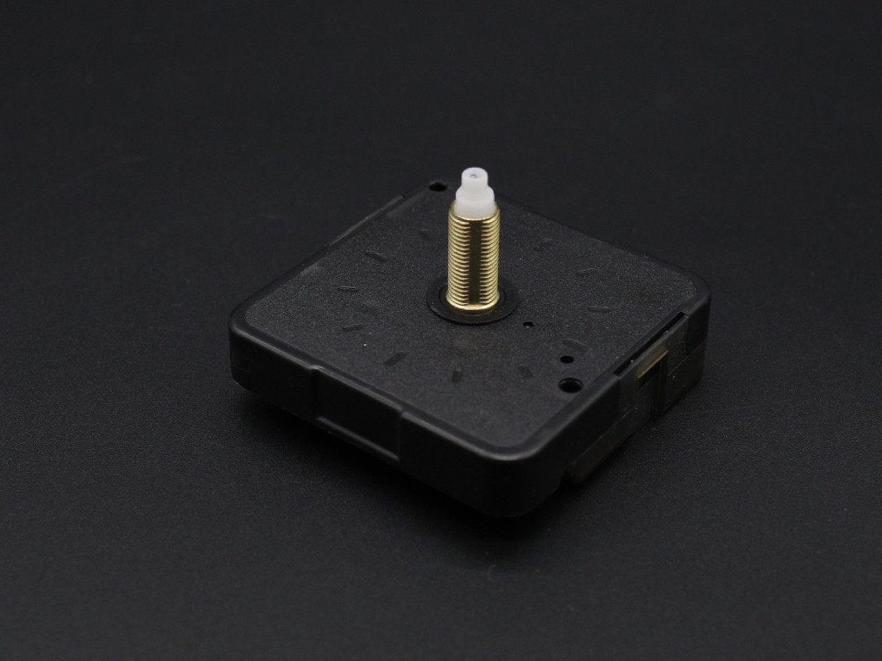 Безшумні годинникові механізми для виготовлення годинників 55х55х16мм шток 21мм на батарейках кварцовий