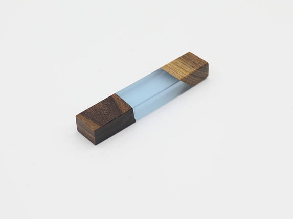 Блакитні епоксидні підвіски та кулони для творчості та рукоділля з деревом 70х14мм, фото 1