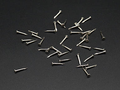 Цвяхи декоративні. Колір "нікель". Крупна голівка. 1,8х12мм