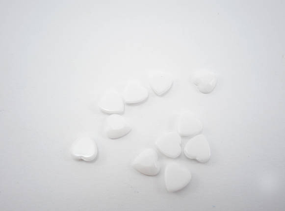 Стрази каміння для прикрашання предметів / Серце / Білого кольору / 6 мм, фото 1