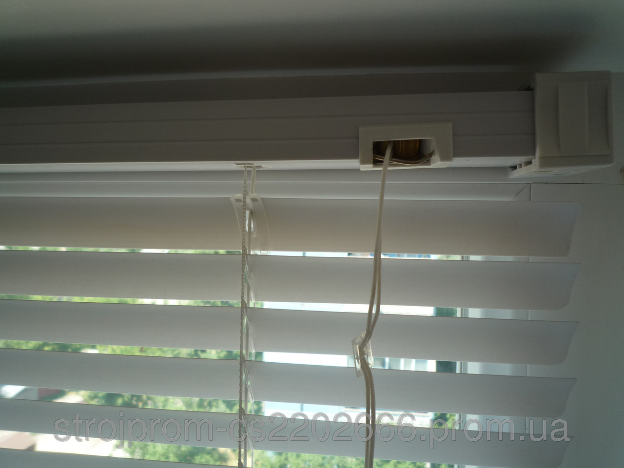Готові пластикові горизонтальні жалюзі з доставкою по Україні, фото 1