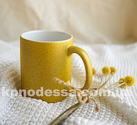 Золотая чашка глиттер с вашим фото или изображением любой сложности.