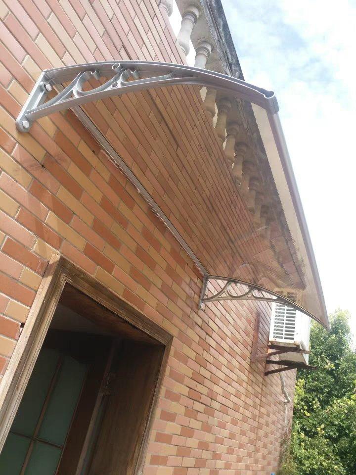 Козирок 1х1,5м навіс з полікарбонату стільникового з кронштейнами і кріпленням, фото 1