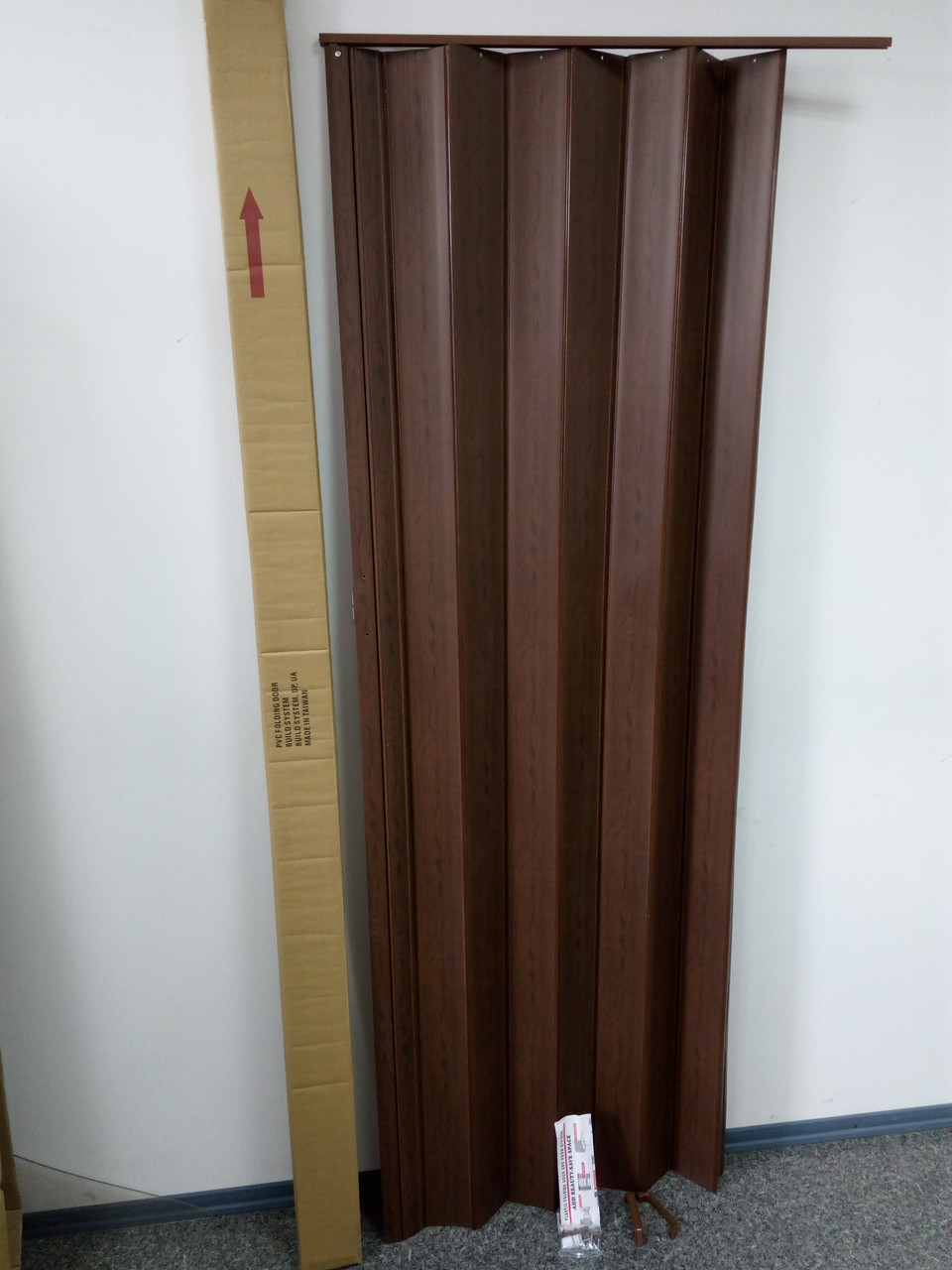 Гармошка ширмочка дуб темний 820х2030х0,6 мм гармошка розсувні міжкімнатні пластикова глуха, фото 1