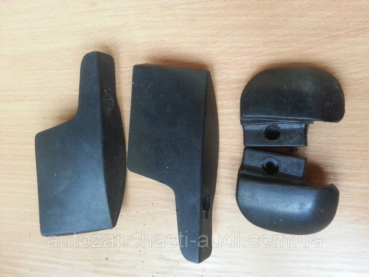 Заглушки чорні салазок сидінь Audi 100 A6 C4 91-97г, фото 1