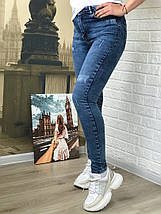 Жіночі стрейчеві джинси скінні з ефектом потертості р25, фото 2
