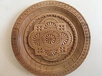 Изделие Сувенирная тарелка ореховая деревьев"яна резная авторской ручной работы диаметр 18 см