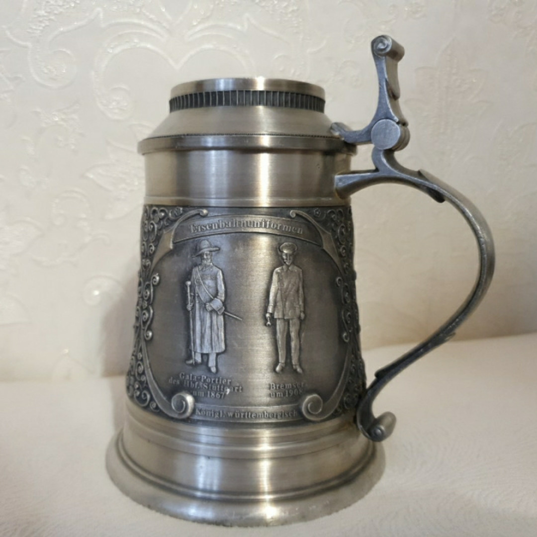 Колекційний олов'яний пивний кухоль з кришкою