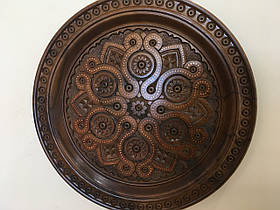Тарілка з дерева Горіх різьблена інхрустована міддю авторської ручної роботи на стіну діаметр 25.8 см