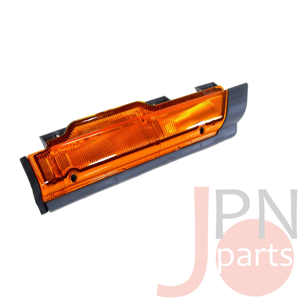 Ліхтар повторювач поворотів лівий MITSUBISHI CANTER 635/639/659 (MC139774/2141407LYU) DEPO