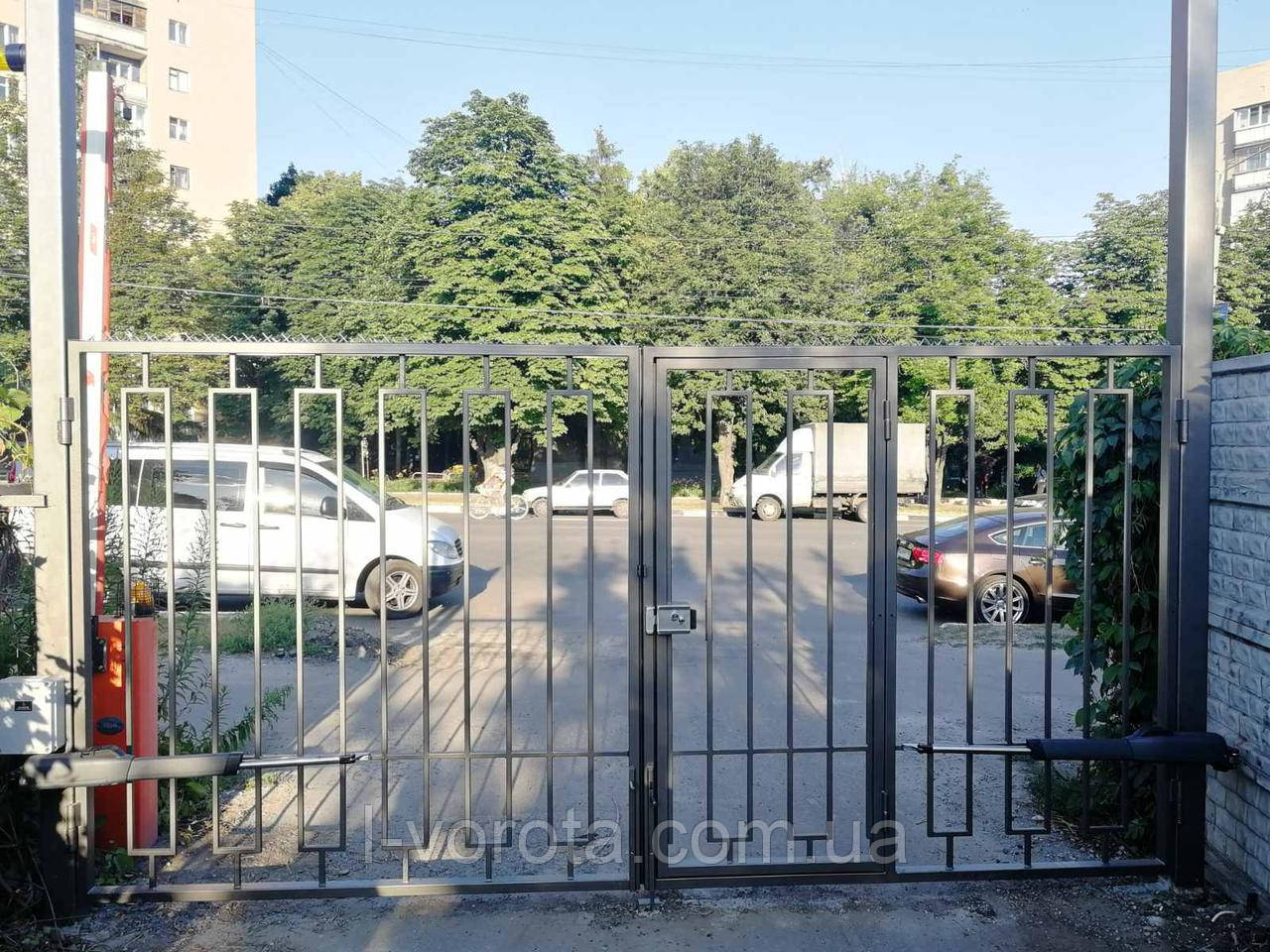 Автоматичні ворота 3900 * 2100 (дизайн решітка)