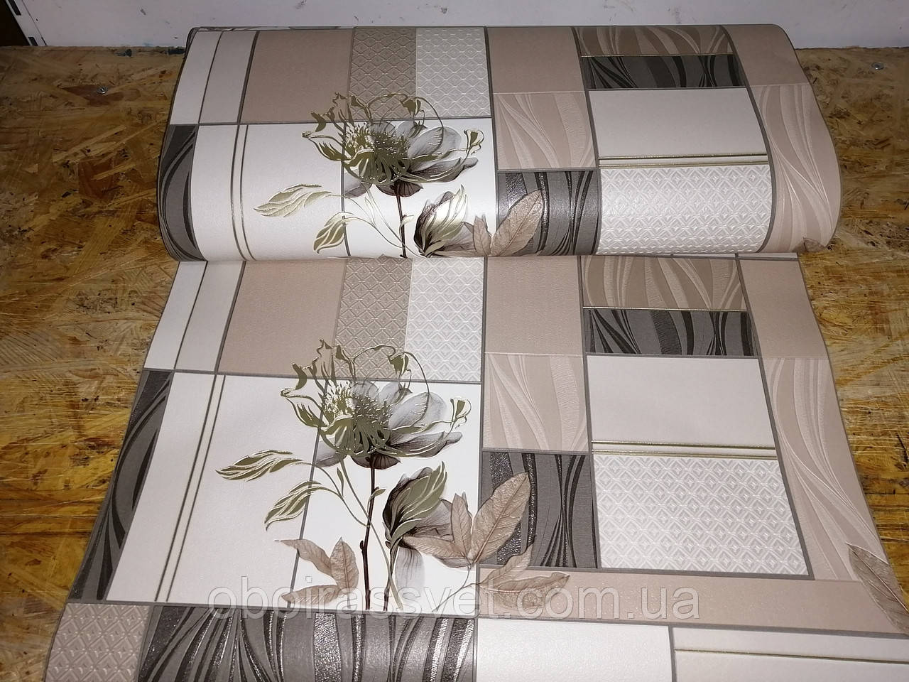 Шпалери супермийка Фабіо 5654-01 довжина рулону 15 м, ширина 0.53 м=5 смуг по 3 м кожна.