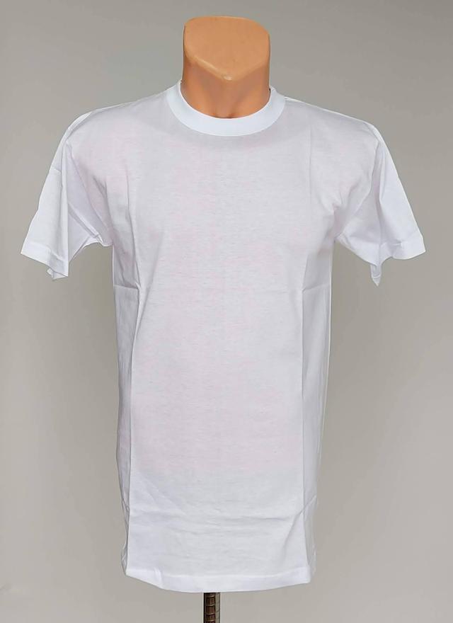 фотографія біла чоловіча майка з натуральної тканини