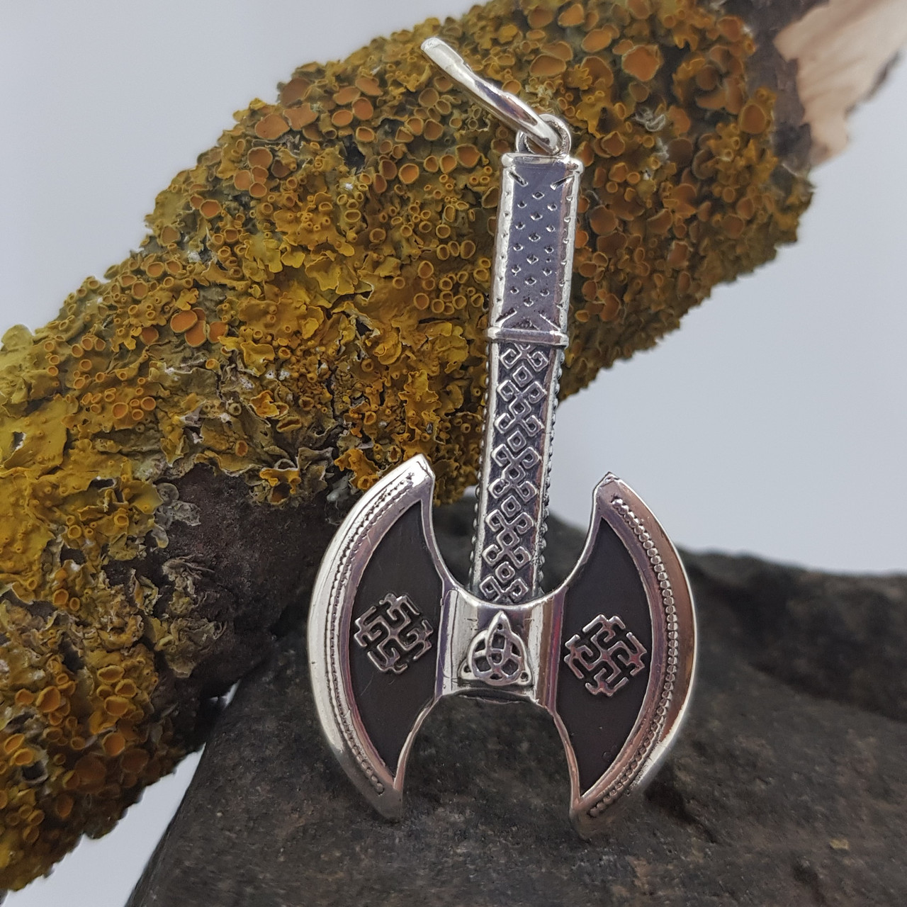 Секіра кулон