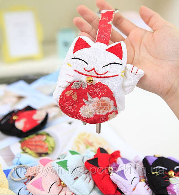 Ключниця котик Манекі неко — подарунок-талісман у японському стилі