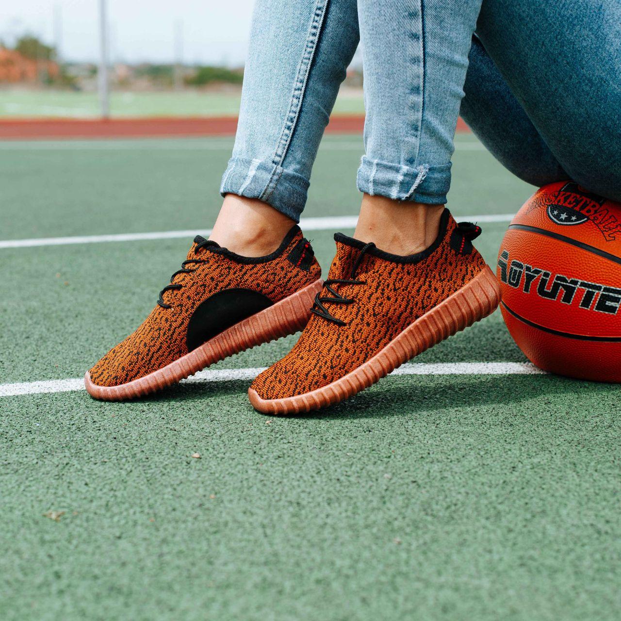 Помаранчеві кросівки yeezy boost шкарпетки тканина текстиль сітка