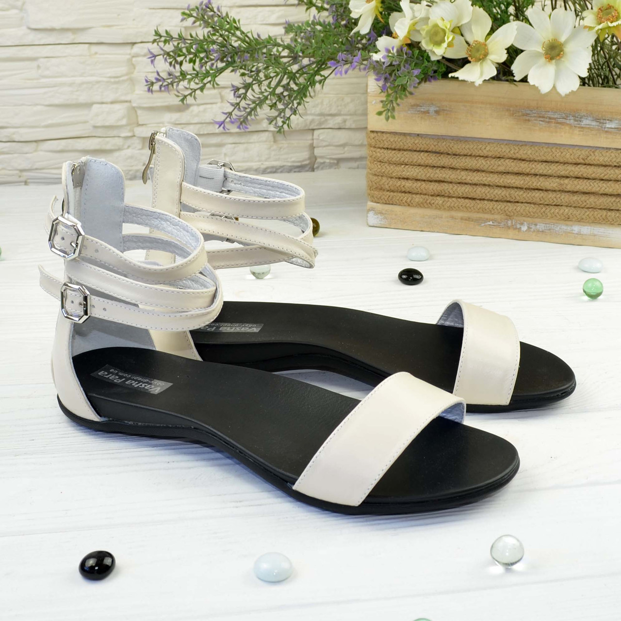 Босоніжки шкіряні бежеві жіночі на низькому ходу, фото 1