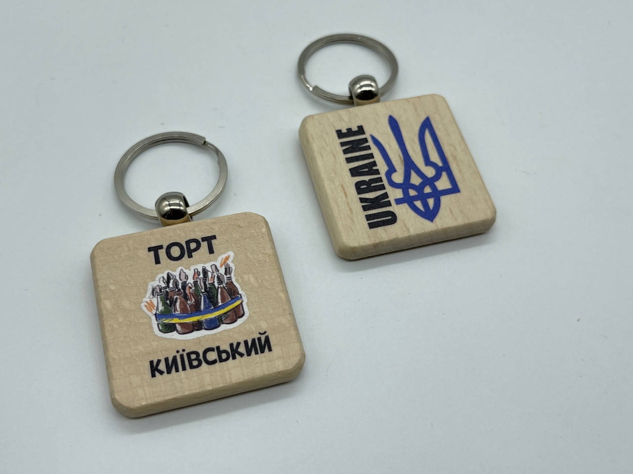 

Брелок деревянный с гравировкой. MADE IN UKRAINE. 40х40мм