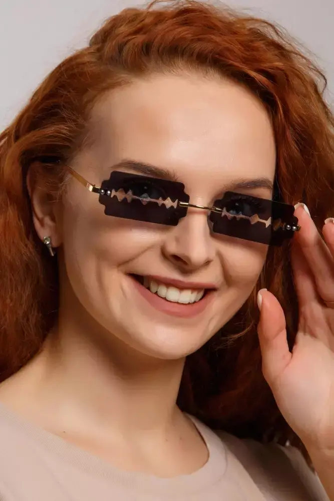 

Необычные имиджевые очки Лезвие бритвы (чёрные), Черный