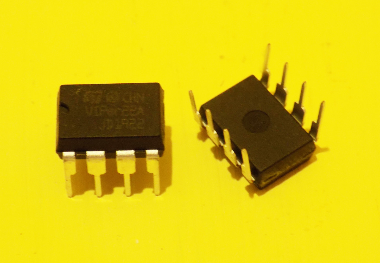 VIPer22A, DIP8