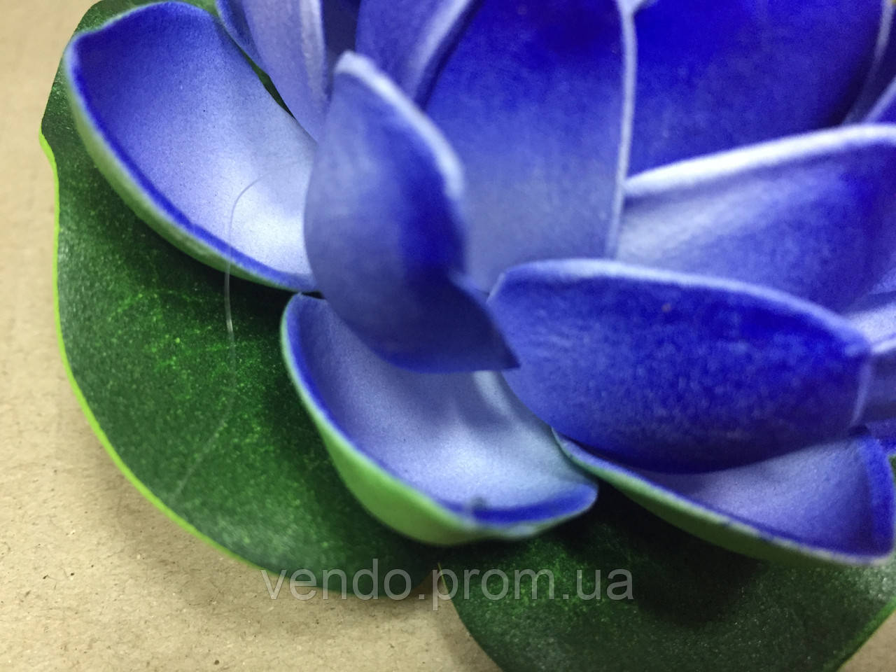 Цветок Лотоса декоративный плавающий 10х10х5 голубой - фото 2 - id-p1188221017