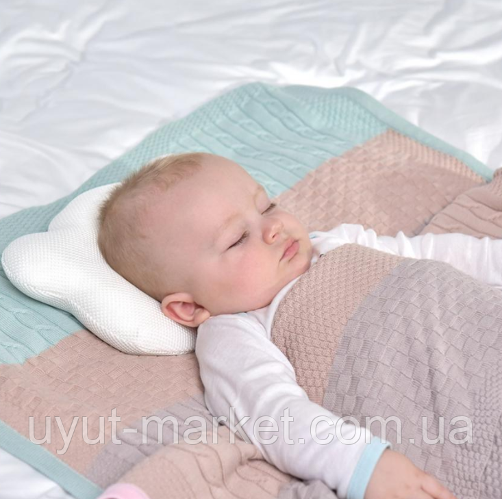 Ортопедическая подушка для новорожденных: за и против