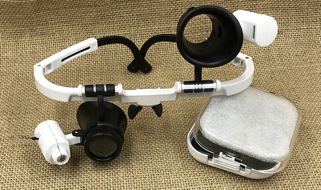 Бинокулярные очки 9892RD