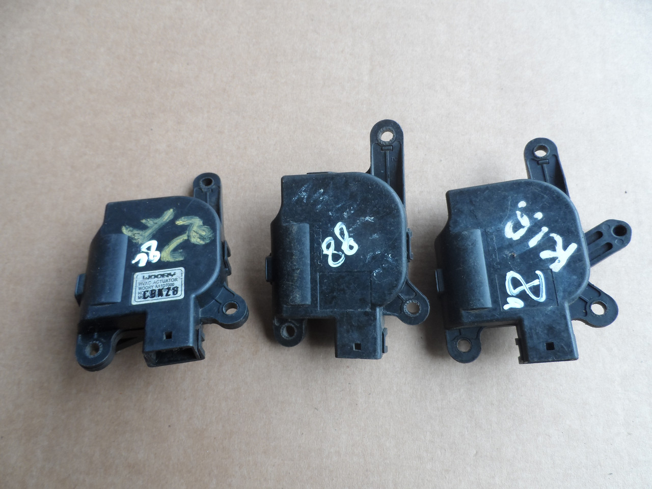 Моторчик заслінки опалювача салону Hyundai AccentAA1D7000, фото 1