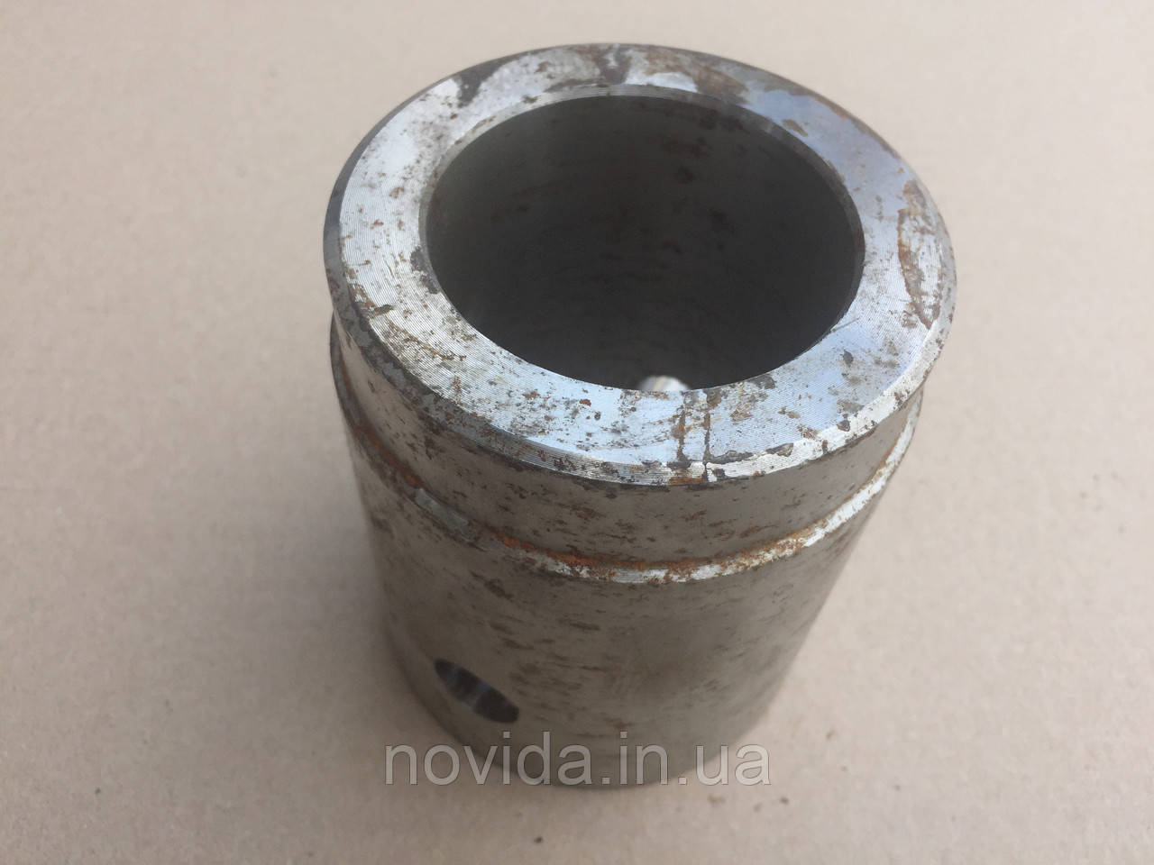 Втулка осі надрамника КАМАЗ (приварна) 5511-8501115-10, фото 1