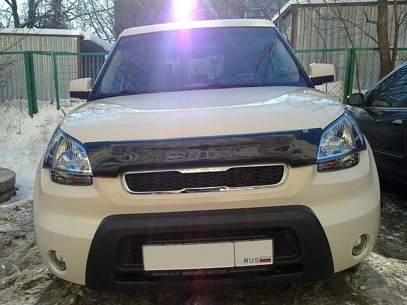 Дефлектор капота (мухобійка) KIA Soul 2009-2012 (HIC)