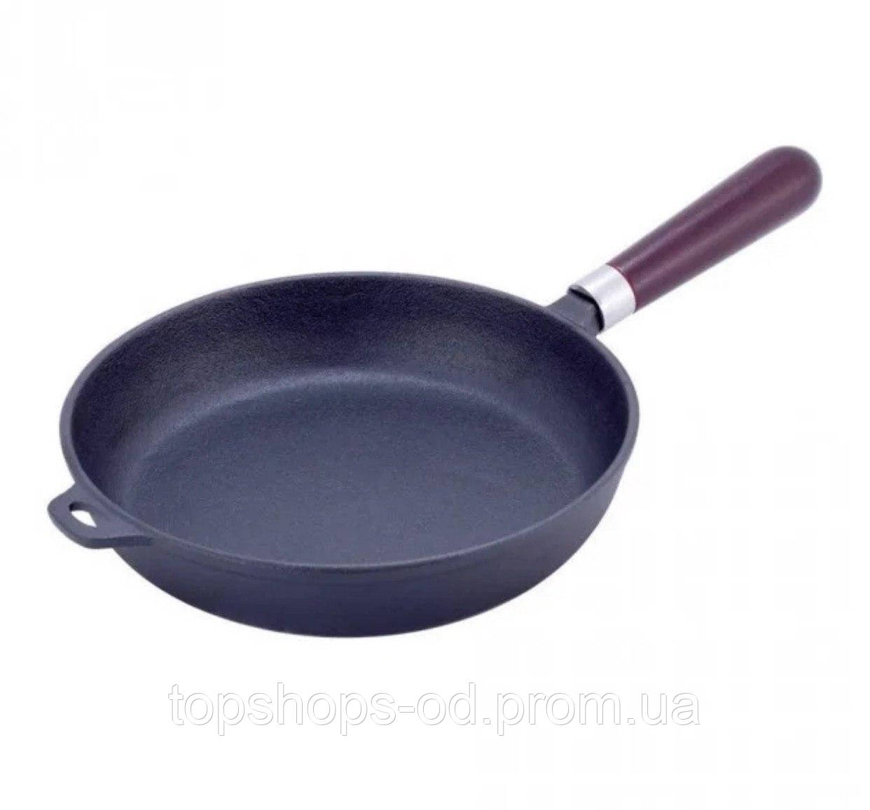 A4810V Сковорода чавунна Ø24,5см. , 26,5 см,28,5 см, 30,5 см з дерев'яною ручкою