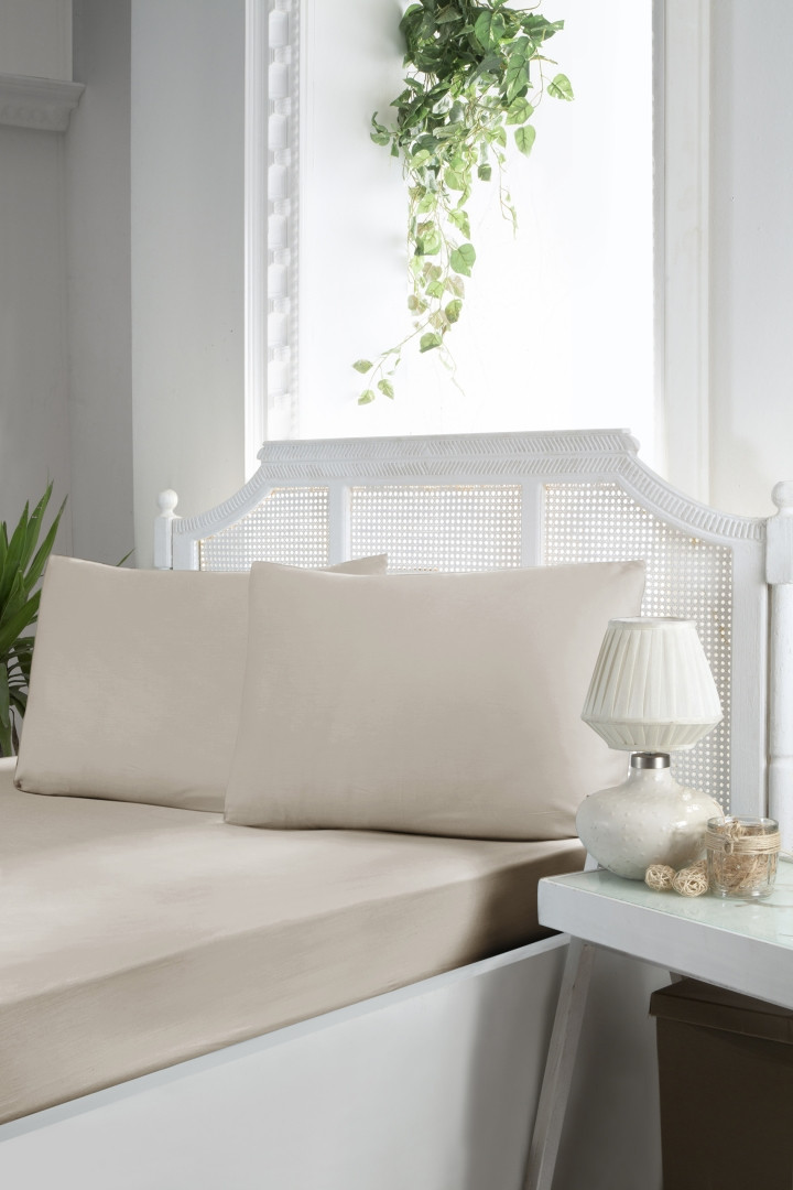 Простирадло на резинці сатин з наволочками First Choice Satin Fitted Beige, фото 1