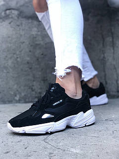 Adidas falcon black white blue 2025