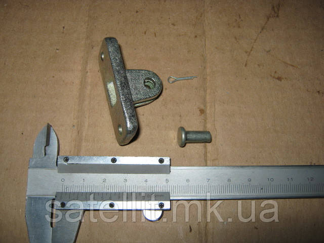 Кронштейн обмежувача дверей, 5320-6106102