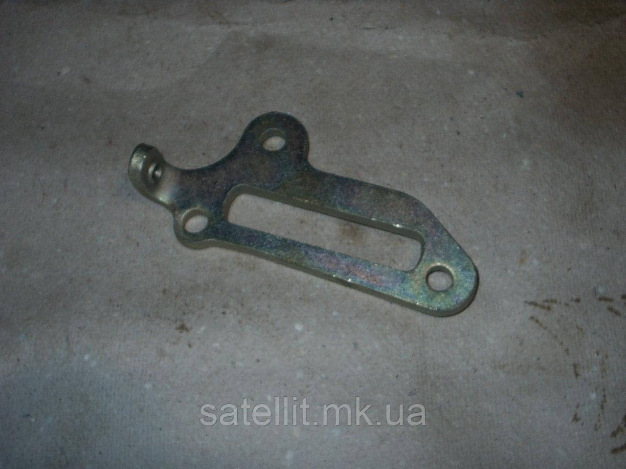 Кронштейн натяжного ролика (дв.406) пр-во ЗМЗ, 406.1308079-01