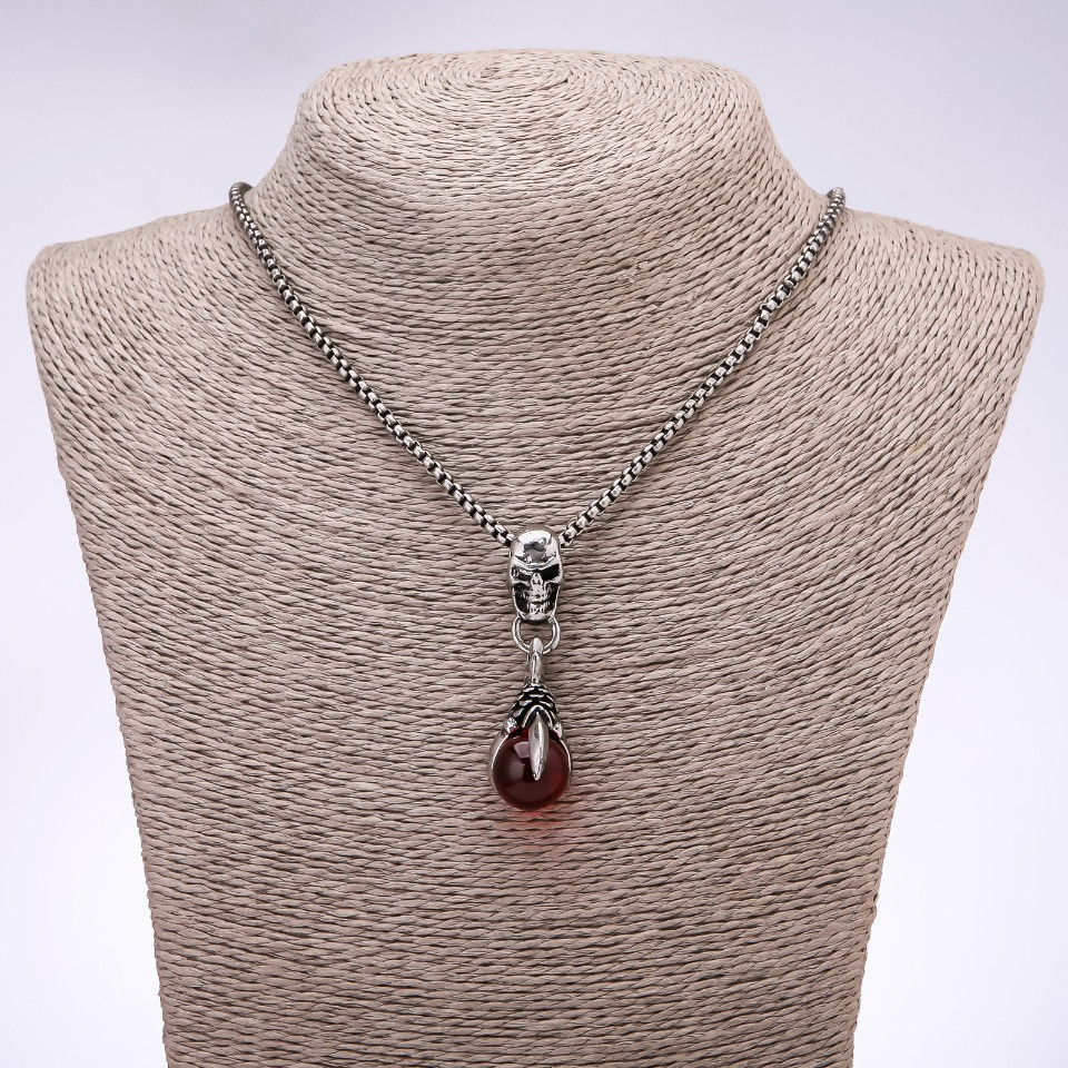 Кулон в стилі "панк гот" Куля в пазурах 15х32мм на ланцюжку L-65см купити біжутерію дешево оптом в інтернеті