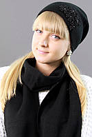 Стильный женский комплект (шапка с шарфом). Шапка и шарф женские вязаные. Комплект женский шапка и шарф. черный