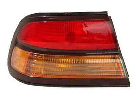Ліхтар задній для Nissan Maxima A32 '95-00 правий (DEPO) зовнішній, червоно-жовтий