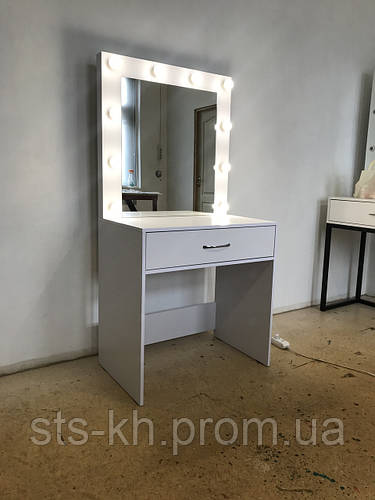 Купить Стол для макияжа с зеркалом., цена 3945 ₴ — Prom.ua (ID#1455842820)