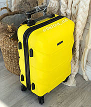 Великий пластиковий чемодан жовтий Wings, фото 2