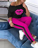 Костюм розовый спортивный свободная кофта с губами и штаны с лампасом