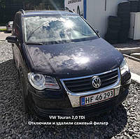 VW Touran 2,0 TDi