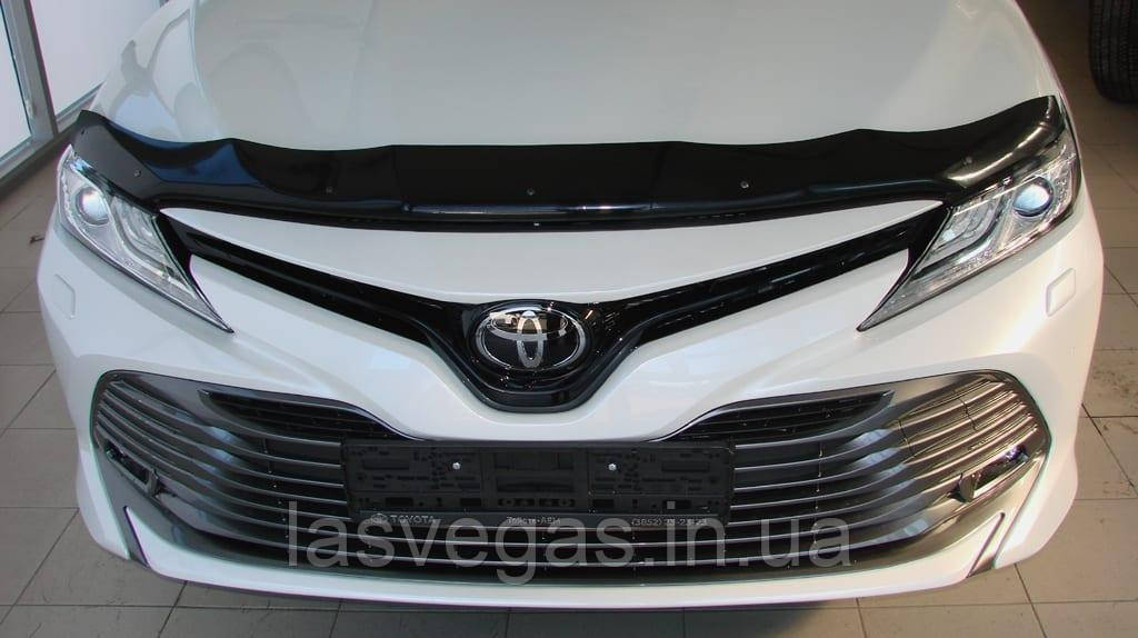 Дефлектор капоту (Мухобійка) Toyota Camry V70 2018- (Sim), фото 1