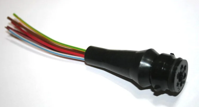 Роз'єм (колодка з дротами) заднього ліхтаря 3302 мама, фото 1