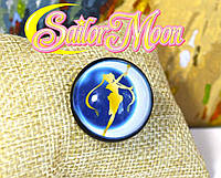 Значок с силуэтом на синем фоне Сейлор Мун / Sailor Moon