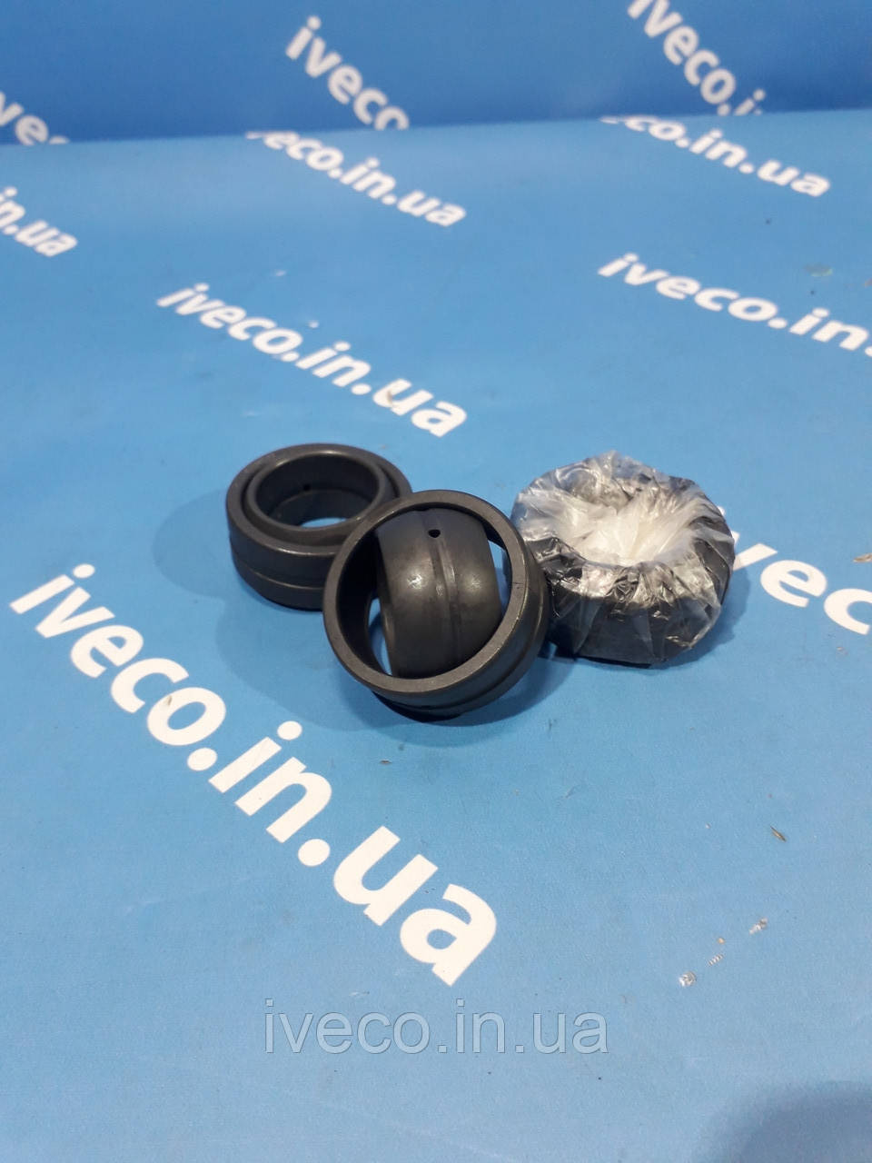 Втулка маятника кермового керування Iveco Trakker EuroTrakker Івеко Тракер 8136087 підшипник маятника, фото 1