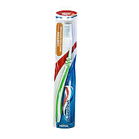 Зубна щітка Aquafresh Clean&Flex